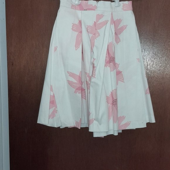 Pink Flower Skirt - Picture 2 of 4